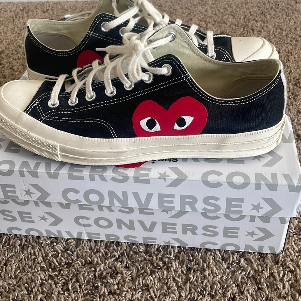Comme Des Garcón Chucks